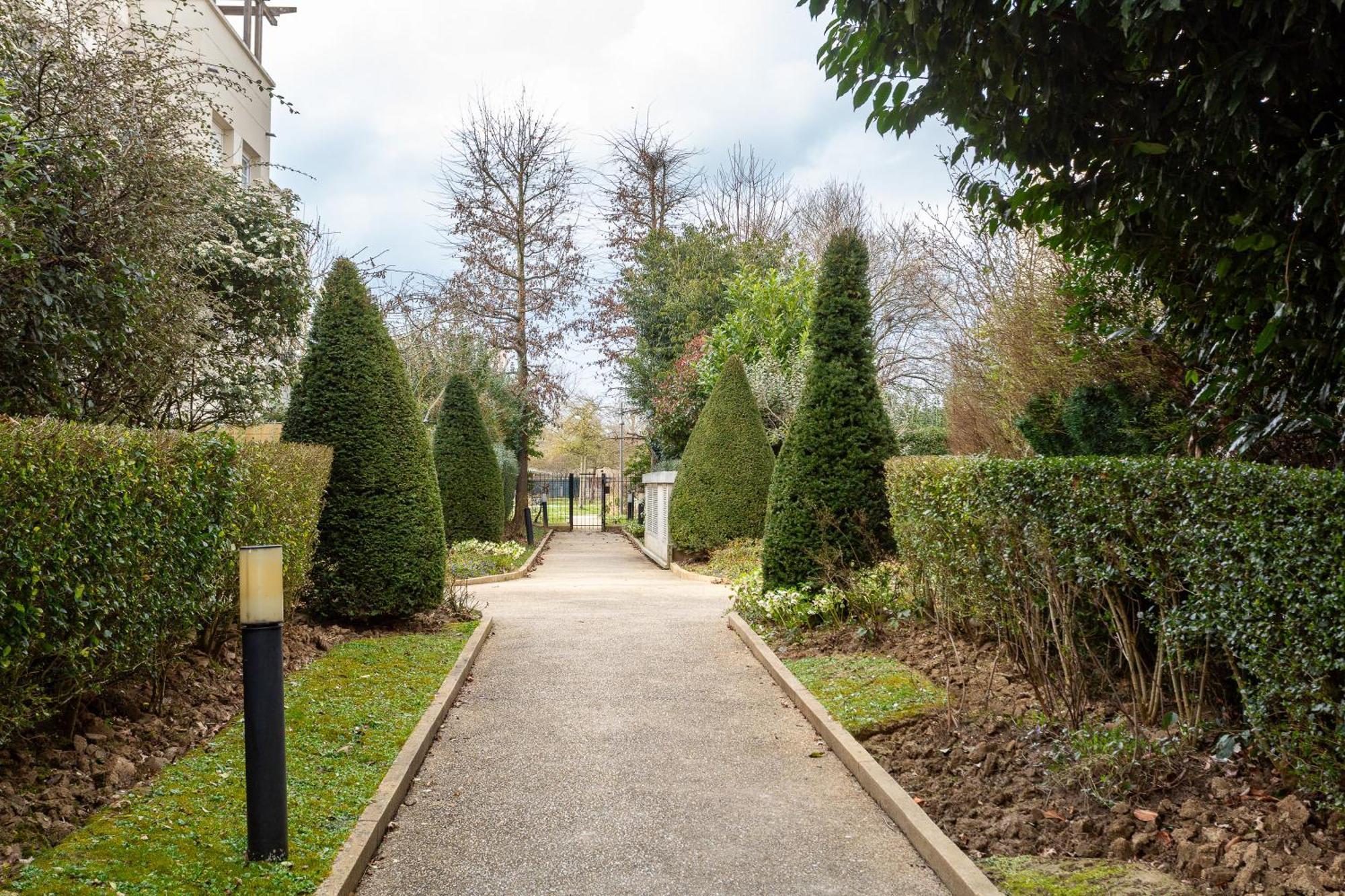 Happy Stay Disney Two - Apartment With Garden & Parking Montevrain Luaran gambar